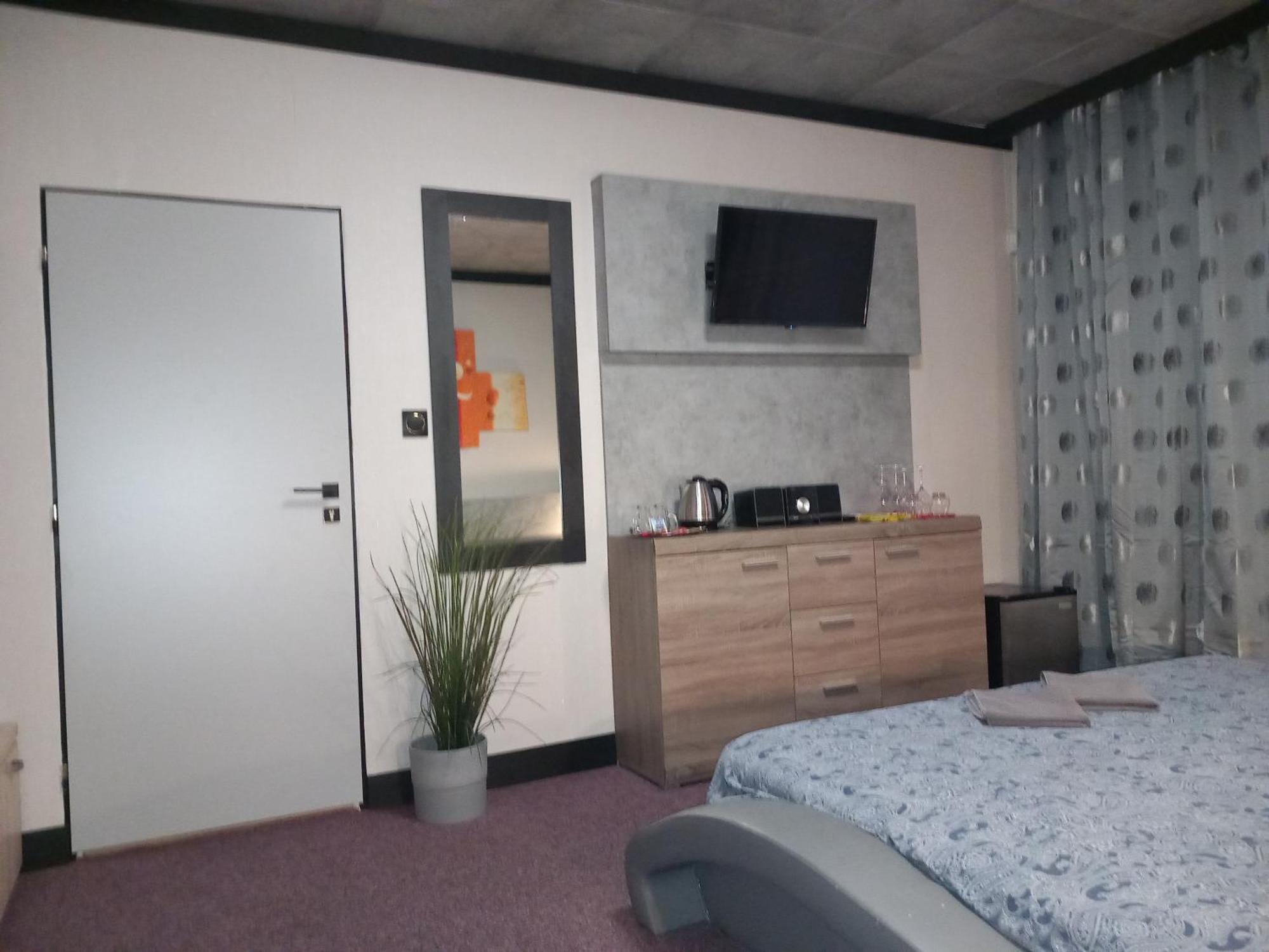 Penzion Vulture Ostrava Hotel Екстериор снимка